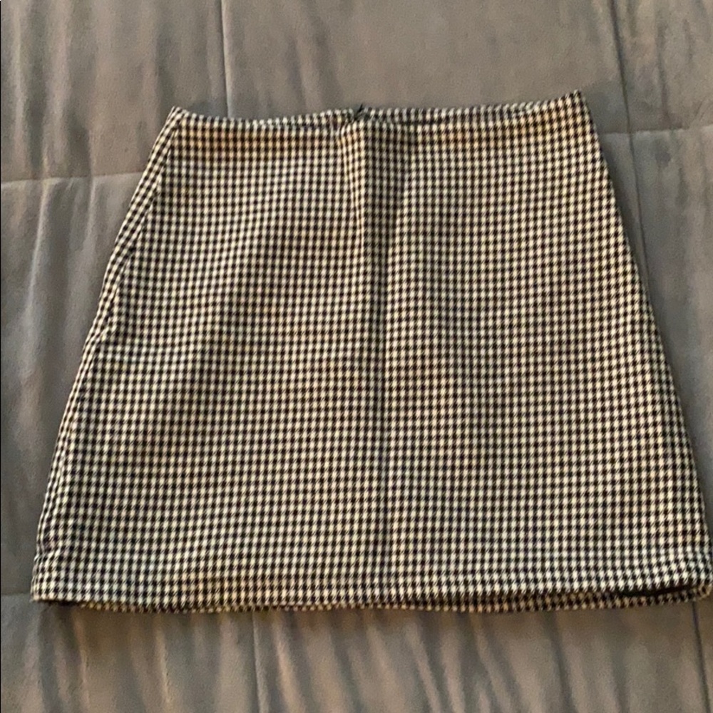 4/30 FOREVER 21 MINI SKIRT